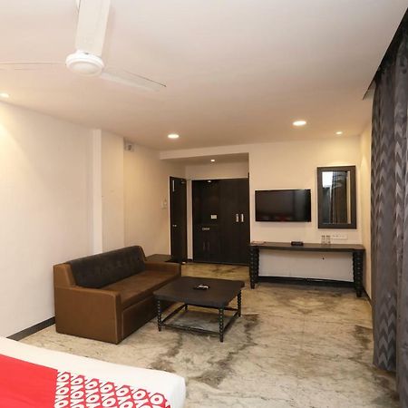 Oyo 15966 Hotel Shivam Колката Екстер'єр фото