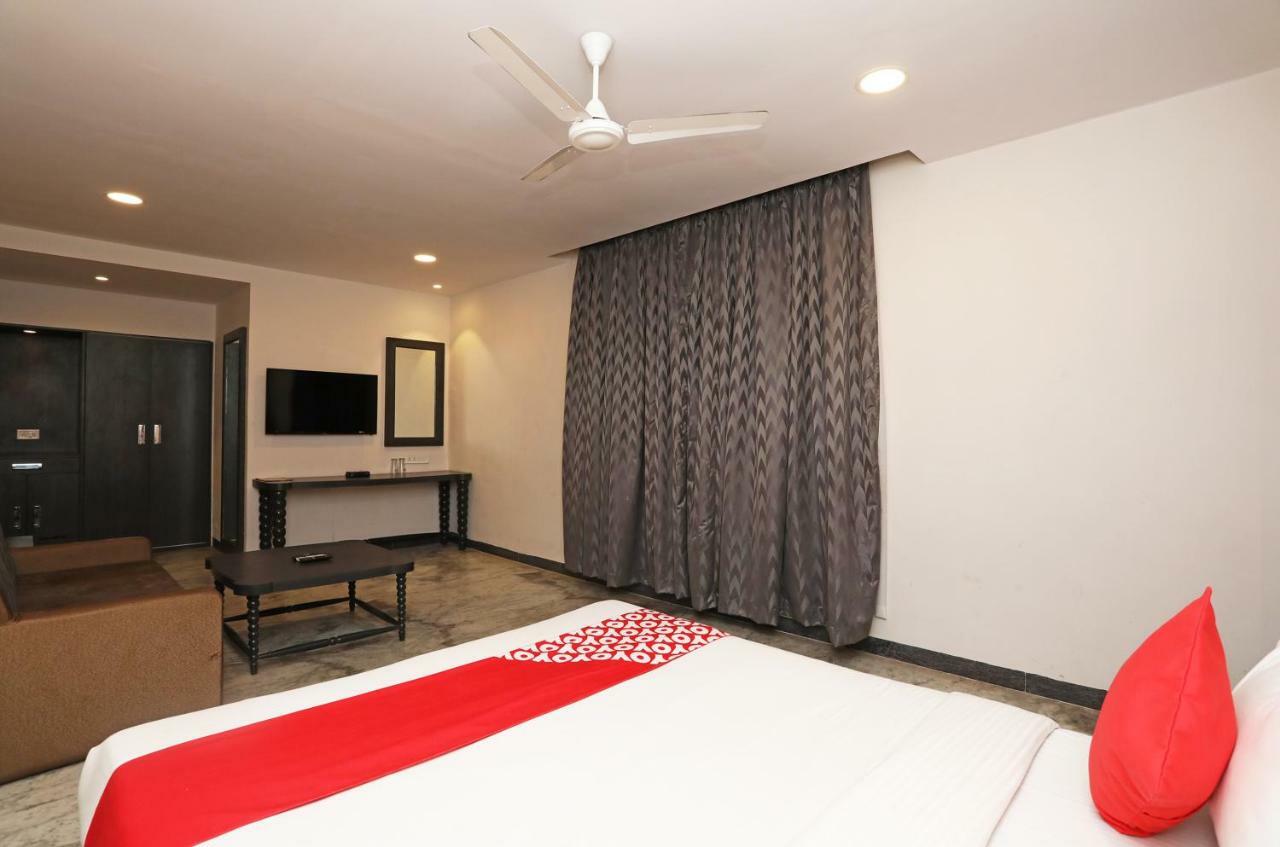Oyo 15966 Hotel Shivam Колката Екстер'єр фото