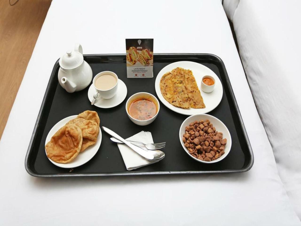 Oyo 15966 Hotel Shivam Колката Екстер'єр фото
